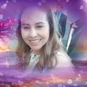 Meet your Posher, Abril